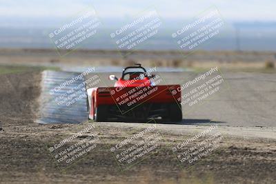 media/Oct-26-2025-CalClub SCCA (Sun) [[8ce1e69566]]/Group 6/Grapevine/